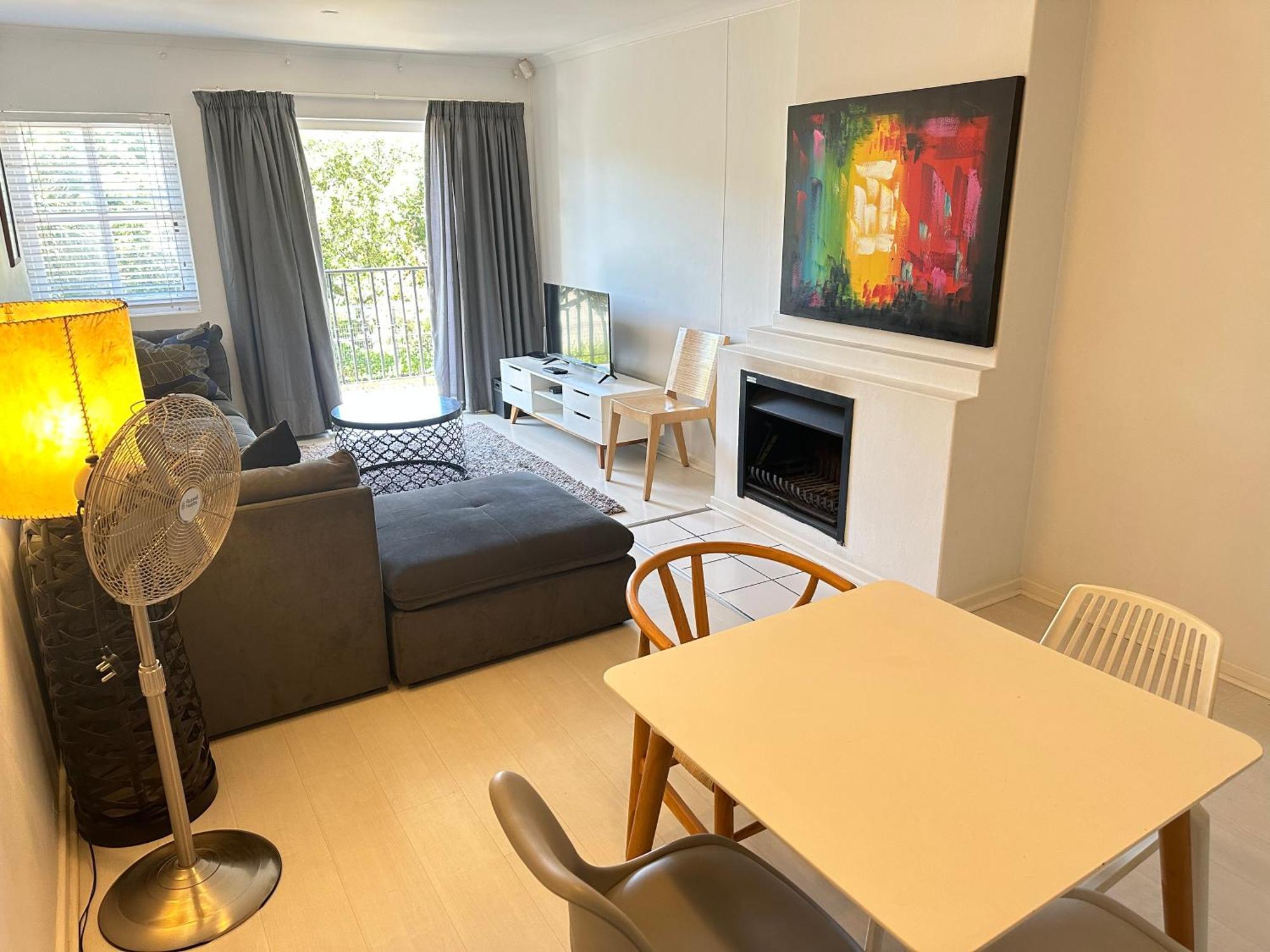 De Waterkant Piazza Apartments เคปทาวน์ ภายนอก รูปภาพ